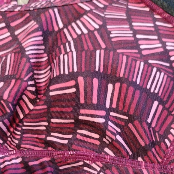 Kyodan Multicolor Patterned Sports Bra - Picture 11 of 12